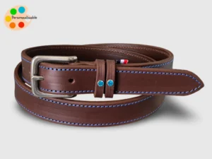 Une ceinture en cuir pour les cavalières qui font des concours