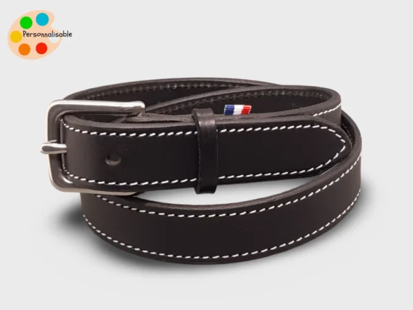 Une ceinture en cuir pour les concours d'équitation