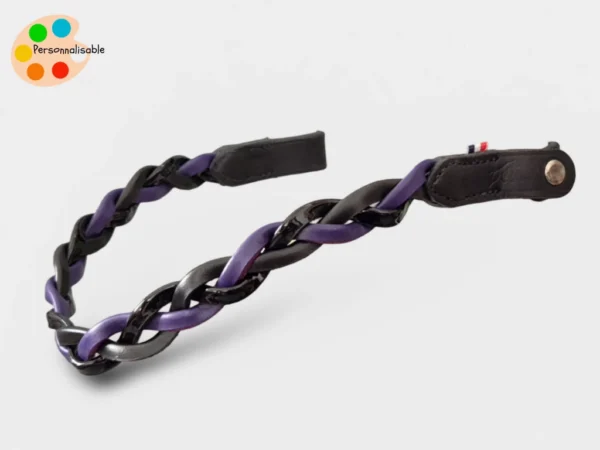 Un frontal pour cheval en cuir violet fabriqué en France
