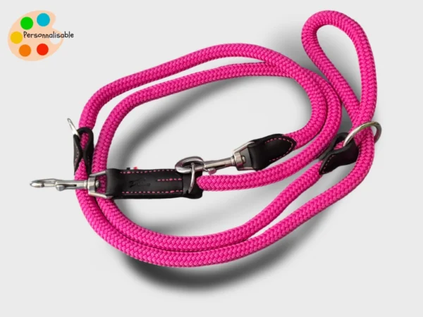 Une laisse en cuir et corde evolutive rose pour chien