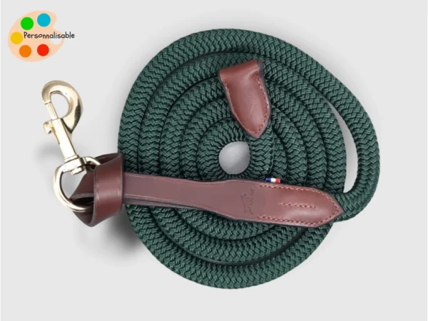 Une longe personnalisable en corde vert sapin