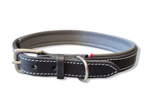 collier-chien-moyen-cuir-gris Un collier pour chien de taille moyenne en cuir noir