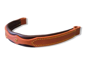 frontal-cheval-cuir-strass Un frontal en cuir pour cheval avec strass