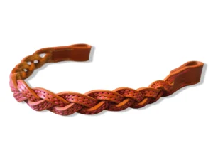 frontal-cheval-cuir-tresse Un frontal en cuir tressé pour cheval