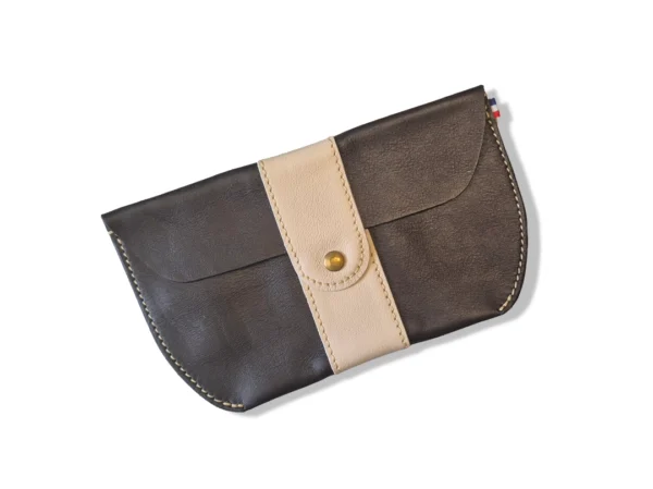 pochette-ceinture-cuir-chocolat-beige Une pochette de ceinture pour téléphone pour cavalier