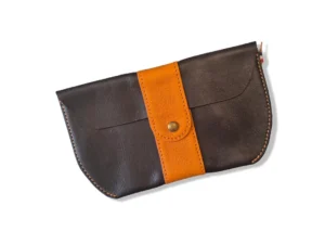 pochette-ceinture-cuir-chocolat-orange Une pochette de ceinture en cuir marron et orange pour cavalier