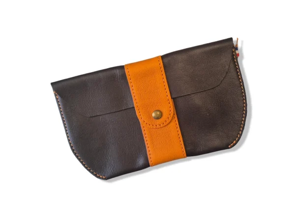 pochette-ceinture-cuir-chocolat-orange Une pochette de ceinture en cuir marron et orange pour cavalier