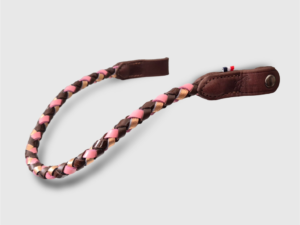Un frontal en cuir pour cheval havane et rose
