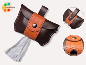 etui-sac-a-crotte-chien Une pochette en cuir pour mettre les sacs à crottes pour chien